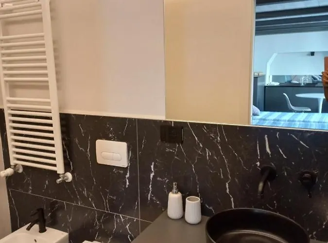 E Hippy Chic Apartment Domodossola