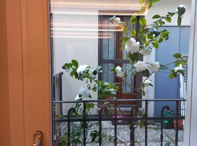 E Hippy Chic Apartment Domodossola